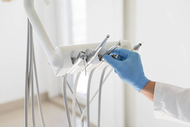 24/7 Emergency Dental Veneers experts in London, CA